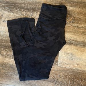 Lululemon wunderunder camo denim material leggings